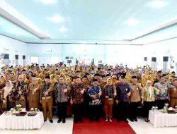 Pemerintah Pusat Revitalisasi 45 Sekolah dan 1.577 Smartboard di Sidoarjo