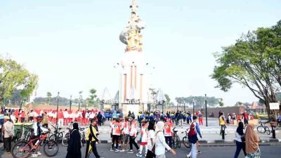 Pemkab Sidoarjo Maksimalkan Layanan Publik di CFD, UMKM Tumpah Ruah di Jalan A. Yani