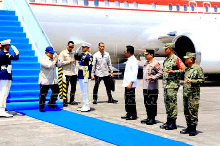 Prabowo Resmikan Pabrik Bus Listrik Raksasa di Magelang