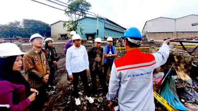 Tinjau Lokasi Ledakan di Waru