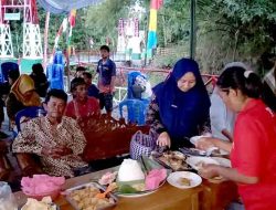 Warga Desa Mendiro, Ngawi Gelar Selamatan Syukuran Pembangunan Jembatan Gantung Perintis Garuda