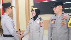 Jelang Purna Tugas, Personel Polres Kediri Terima Kenaikan Pangkat Pengabdian