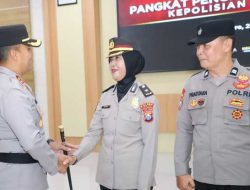 Jelang Purna Tugas, Personel Polres Kediri Terima Kenaikan Pangkat Pengabdian