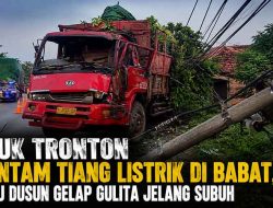 Truk Tronton Hantam Tiang Listrik di Babat, Satu Dusun Gelap Gulita Jelang Subuh