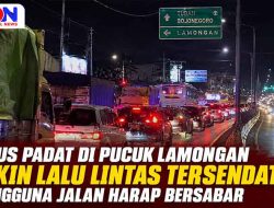Arus Padat di Pucuk Lamongan Bikin Lalu Lintas Tersendat, Pengguna Jalan Harap Bersabar