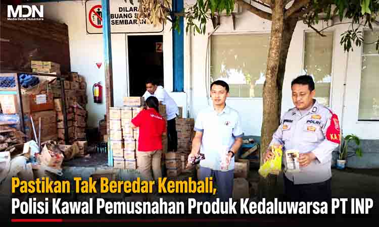 Polsek Balen Awasi Pemusnahan Produk Rusak dan Kedaluwarsa PT INP Wing’s di Bojonegoro
