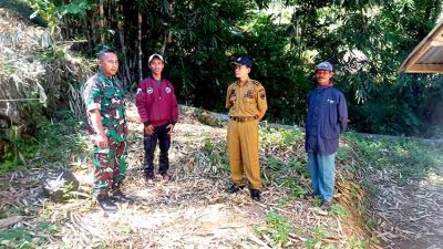 Aksi Nyata TNI AD, Babinsa Koramil Belik Tinjau Lokasi Pembangunan Sumur Bor di Desa Beluk