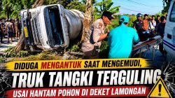 Diduga Mengantuk Saat Mengemudi, Truk Tangki Terguling Usai Hantam Pohon di Deket Lamongan
