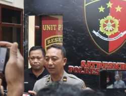 Polres Lumajang Amankan Tersangka Penadah Sapi Curian dan Senpi Rakitan