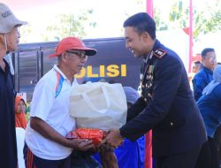 Polres Ngawi Salurkan 500 Paket Sembako untuk Masyarakat di Bringin