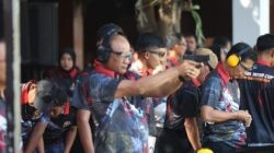 Buka Lomba Menembak Kapolda Jatim Cup 2026, Irjen Pol Nanang Avianto Tekankan Profesionalisme Penggunaan Senjata Api