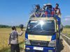 Bhabinkamtibmas Polsek Grogol Kediri Dampingi Petani, Kawal Program Asta Cita Tanam Padi