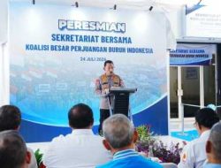 Kapolri Meresmikan Sekretariat Bersama Koalisi Besar Perjuangan Buruh Indonesia