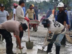 Gotong Royong Bersama Satgas Ops Damai Cartenz, Warga Mimika Rasakan Manfaat Akses Pemakaman yang Lebih Baik