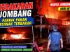 Pabrik Pakan Ternak di Jombang Terbakar Hebat, APAR Tak Mampu Redam Kobaran Api