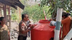 Polres Nganjuk Pasok 12 Ribu Liter Air Bersih ke Tiga Dusun Terdampak Kemarau