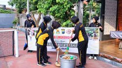 Sambut HUT ke-78 Polwan, Srikandi Polres Ngawi Kompak Resik-Resik Lingkungan Mako