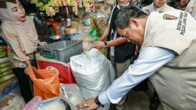 Satgas Pangan Polda Jatim Sidak Pasar Pucang, Usut Beras Premium di Atas HET