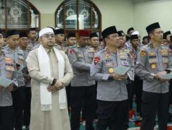 Maulid Nabi di Masjid Al-Ikhlas, Wakapolri Ajak Doa Bersama untuk Keselamatan Negeri