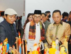 Kapolri Hadiri Pembukaan Pameran Nasirun “Bersimpuh di Kaki Para Guru” di Galeri Nasional Indonesia