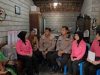 Kapolres Kediri Sambangi Marfel, Bocah 11 Tahun yang Rawat Ibunya