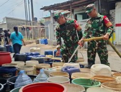 Kodim Pemalang Salurkan Bantuan Air Bersih untuk Warga Terdampak Kekeringan di Desa Pulosari