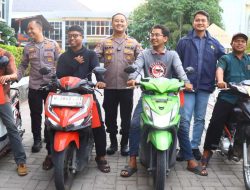 Kapolres Gresik Kembalikan Motor Korban Curanmor, Dua Residivis Diberi Tindakan Tegas Terukur