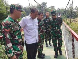 Dandim Pemalang Dampingi Katim Wasrik Itdam IV/Diponegoro Tinjau Progres Pembangunan Jembatan Gantung Perintis Garuda Sungai Comal