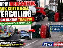 Sopir Mengantuk, Truk Colt Diesel Terguling Usai Hantam Tiang PJU di Plosowayu Lamongan